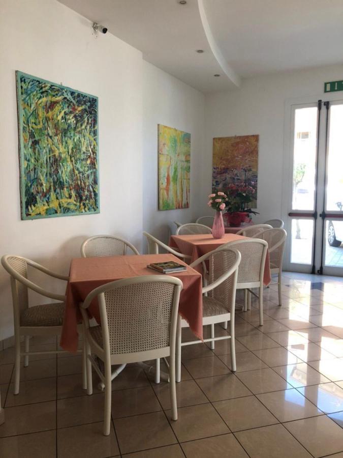 Hotel Alda تّشيرفييا المظهر الخارجي الصورة